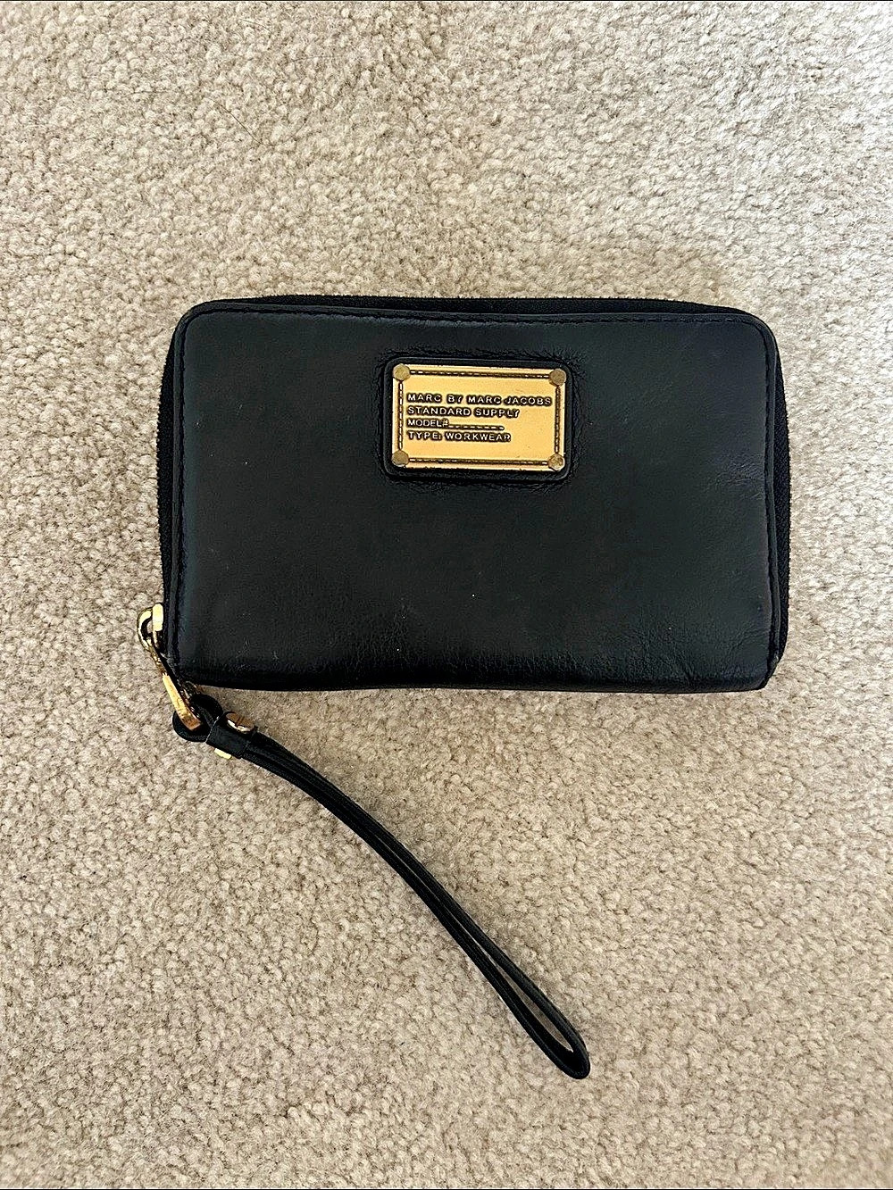 Vintage Marc by Marc Jacobs Standard Supply Workwear Zip Wristlet Wallet Black